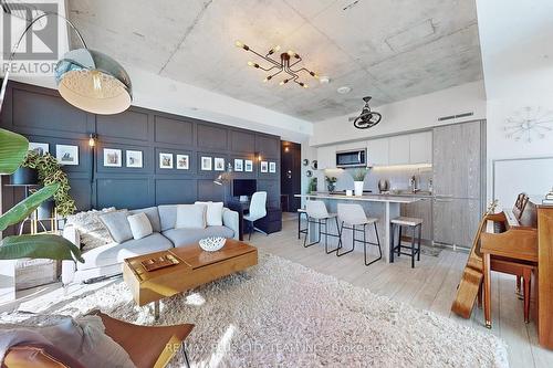 807 - 25 Baseball Place, Toronto, ON - Indoor Photo Showing Living Room