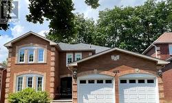 492 PALMTREE CRESCENT  Oshawa, ON L1K 2H3