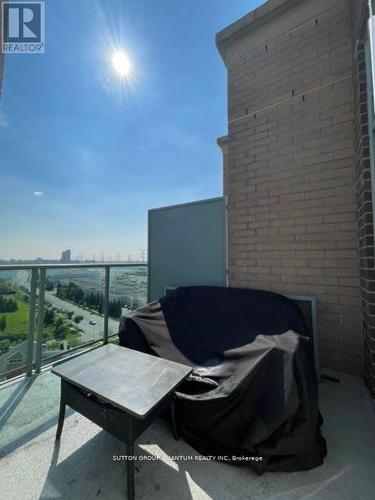 Ph5 - 11 Oneida Crescent E, Richmond Hill, ON - Outdoor With Balcony With Exterior