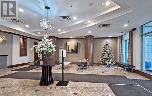 Ph5 - 11 Oneida Crescent E, Richmond Hill, ON - Indoor Photo Showing Other Room