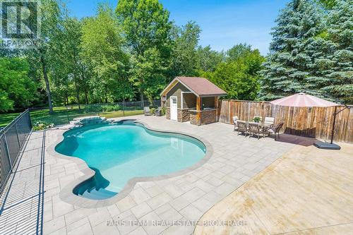 35 Parr Boulevard, Springwater, ON - Outdoor With In Ground Pool With Backyard