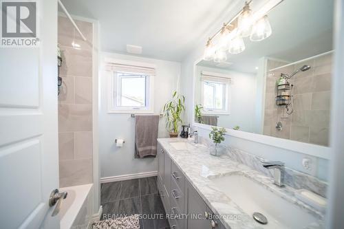 198 Hoylake Crescent, Ottawa, ON - Indoor Photo Showing Bathroom