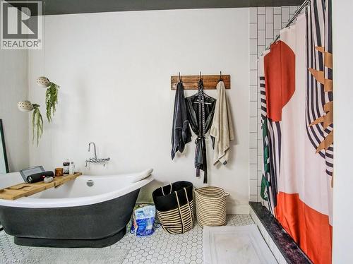 57 Glasgow Street, Kitchener, ON - Indoor Photo Showing Bathroom