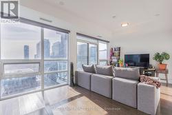 1812 - 460 ADELAIDE STREET E  Toronto, ON M5A 0E7