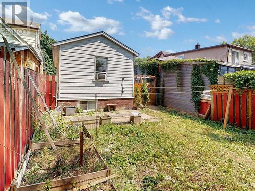 48 St Dunstan Drive, Toronto, ON - Outdoor