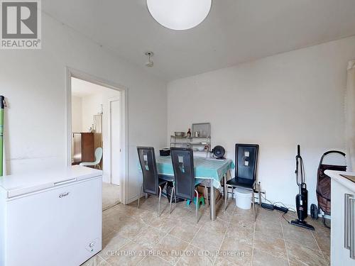 48 St Dunstan Drive, Toronto, ON - Indoor Photo Showing Dining Room