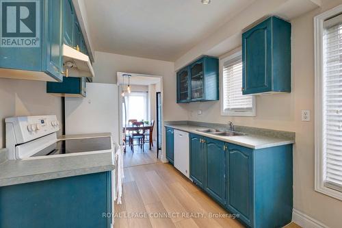 59 Bar Harbour Square, Toronto, ON - Indoor Photo Showing Kitchen With Double Sink