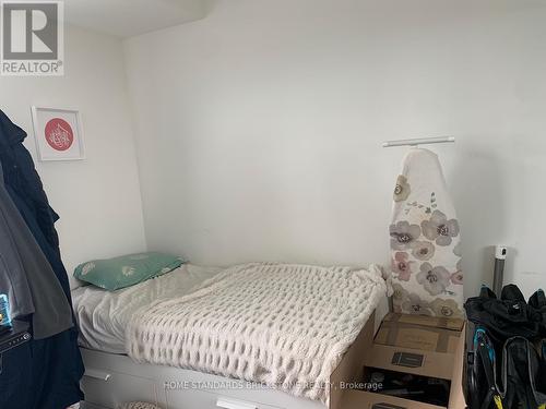 4035 - 5 Mabelle Avenue, Toronto, ON - Indoor Photo Showing Bedroom