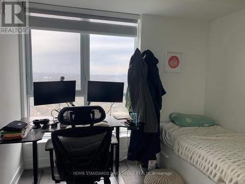 4035 - 5 Mabelle Avenue, Toronto, ON - Indoor Photo Showing Bedroom