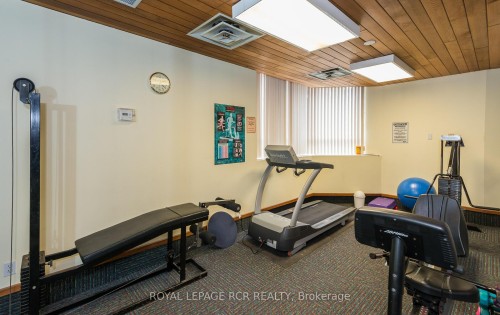 901-270 Davis Drive, Newmarket, ON - Indoor Photo Showing Gym Room
