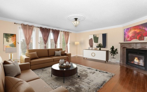 5839 Fieldon Road, Mississauga, ON - Indoor Photo Showing Living Room With Fireplace