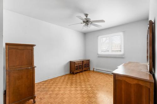 Chambre à coucher - 101 16E Rue, Laval (Laval-Des-Rapides), QC - Indoor