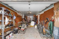 Garage - 