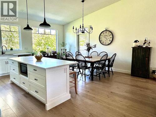 518 Forest Crowne Drive, Kimberley, BC - Indoor Photo Showing Dining Room