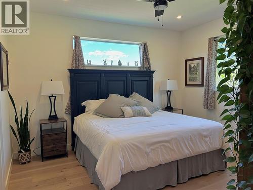 518 Forest Crowne Drive, Kimberley, BC - Indoor Photo Showing Bedroom