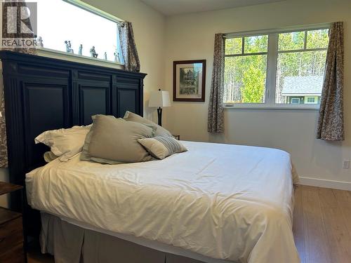 518 Forest Crowne Drive, Kimberley, BC - Indoor Photo Showing Bedroom