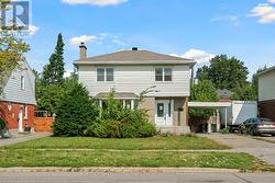 809 SMYTH ROAD N  Ottawa, ON K1G 1P2