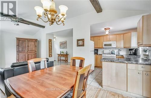 8 Beach Road, Haldimand, ON - Indoor