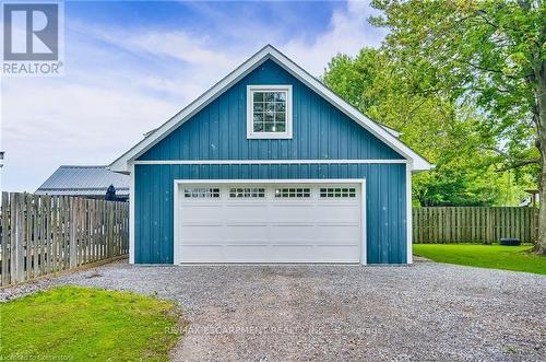 8 Beach Road, Haldimand, ON - Outdoor