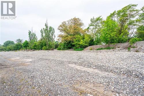 8 Beach Road, Haldimand, ON - Outdoor