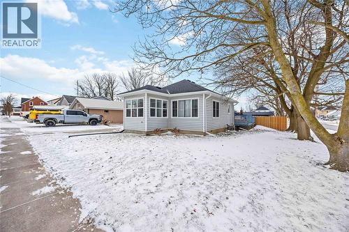 460 Ontario Street, Warwick-Watford, ON - Outdoor
