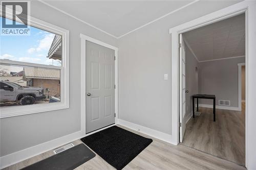 460 Ontario Street, Warwick-Watford, ON - Indoor Photo Showing Other Room