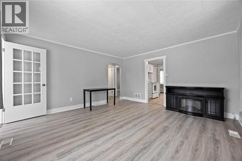 460 Ontario Street, Warwick-Watford, ON - Indoor Photo Showing Living Room With Fireplace