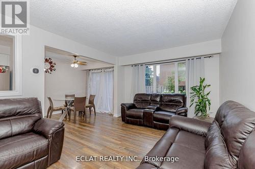 91 - 91 Baronwood Court, Brampton, ON - Indoor Photo Showing Living Room