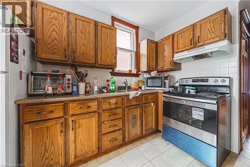 193 Edgemont Street S, Hamilton, ON - Indoor Photo Showing Kitchen