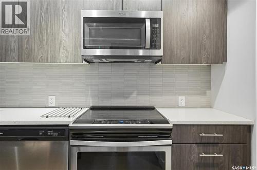 504 490 2Nd Avenue S, Saskatoon, SK - Indoor Photo Showing Kitchen With Upgraded Kitchen