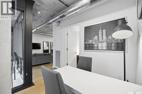 504 490 2Nd Avenue S, Saskatoon, SK - Indoor