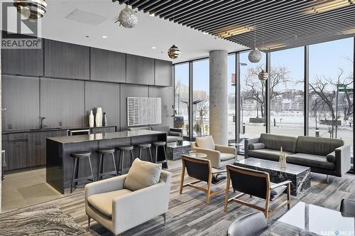 504 490 2Nd Avenue S, Saskatoon, SK - Indoor