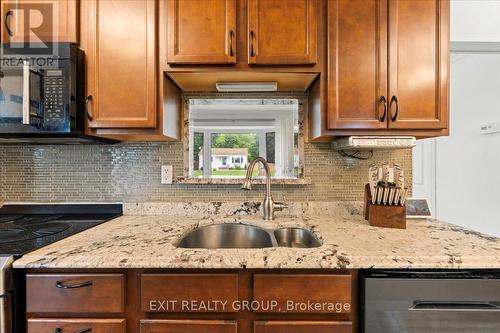 29 Barry Road, Quinte West (Murray Ward), ON - Indoor Photo Showing Kitchen With Double Sink