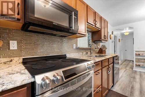 29 Barry Road, Quinte West (Murray Ward), ON - Indoor Photo Showing Kitchen