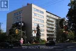 711 - 650 BRIAR HILL AVENUE  Toronto, ON M5N 1N3