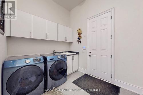 64 Chesney Crescent, Vaughan, ON - Indoor Photo Showing Laundry Room