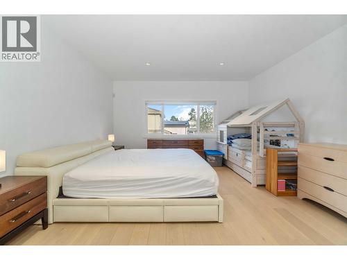 5651 Walton Road, Richmond, BC - Indoor Photo Showing Bedroom