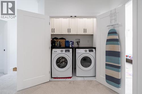 23091 134 Loop, Maple Ridge, BC - Indoor Photo Showing Laundry Room
