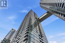 3916 - 15 ICEBOAT TERRACE  Toronto, ON M5V 4A5