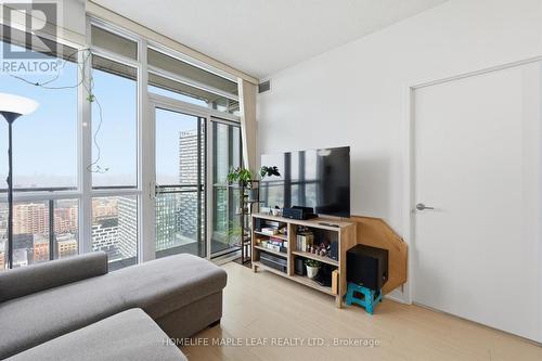 3916 - 15 Iceboat Terrace, Toronto, ON - Indoor