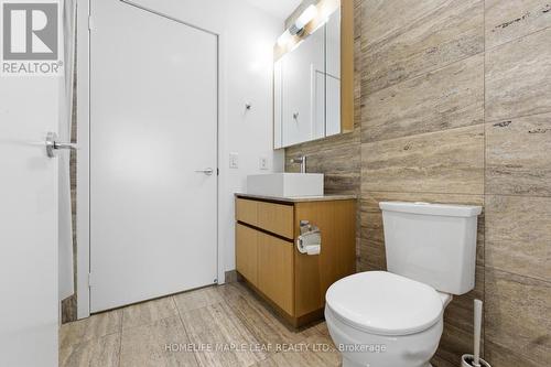 3916 - 15 Iceboat Terrace, Toronto, ON - Indoor Photo Showing Bathroom