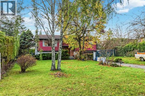 1969 Blackthorn Dr  Central Saanich, BC V8M 1V8