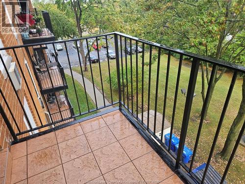 6624 Thornberry Unit# 207, Windsor, ON - Outdoor With Balcony With Exterior