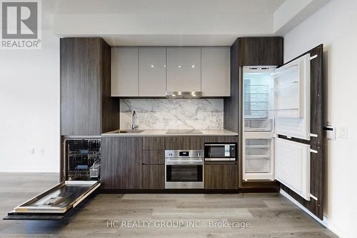 4803 - 8 Interchange Way, Vaughan, ON - Indoor Photo Showing Kitchen