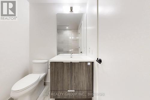 4803 - 8 Interchange Way, Vaughan, ON - Indoor Photo Showing Bathroom
