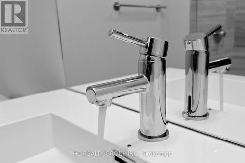 4803 - 8 Interchange Way, Vaughan, ON - Indoor