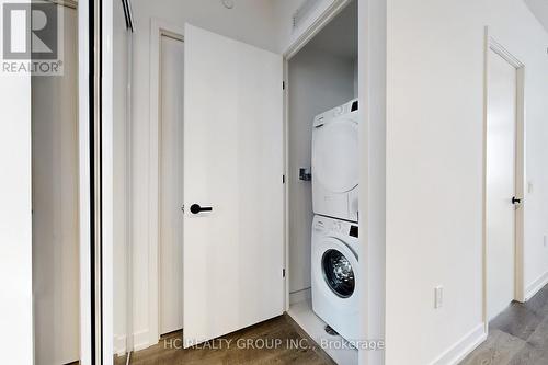 4803 - 8 Interchange Way, Vaughan, ON - Indoor Photo Showing Laundry Room