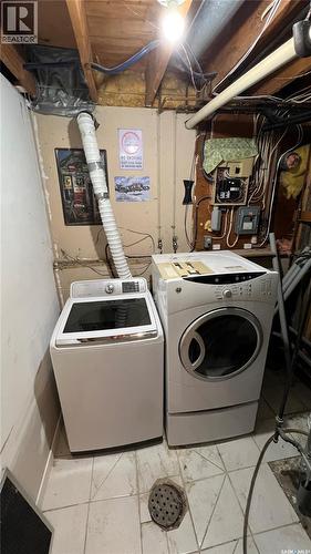 310 5Th Avenue, Cudworth, SK - Indoor Photo Showing Laundry Room