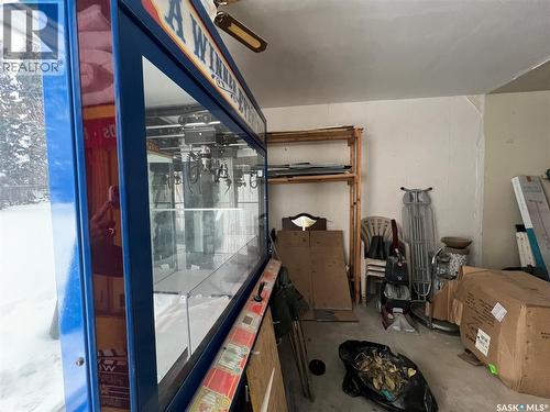 310 5Th Avenue, Cudworth, SK - Indoor Photo Showing Garage