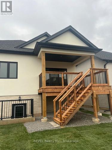 6129 Curlin Crescent, Niagara Falls (Forestview), ON - Outdoor